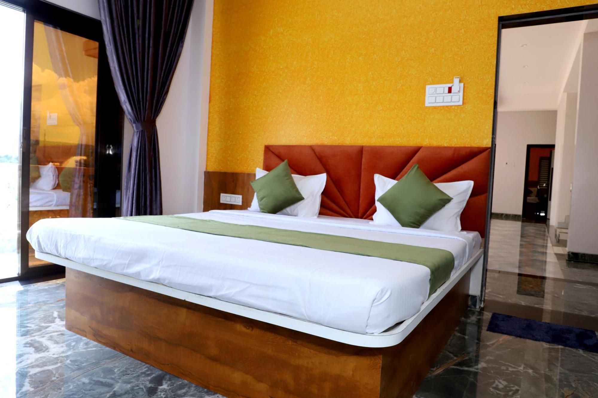 Hotel Grand Khuldabad Buitenkant foto